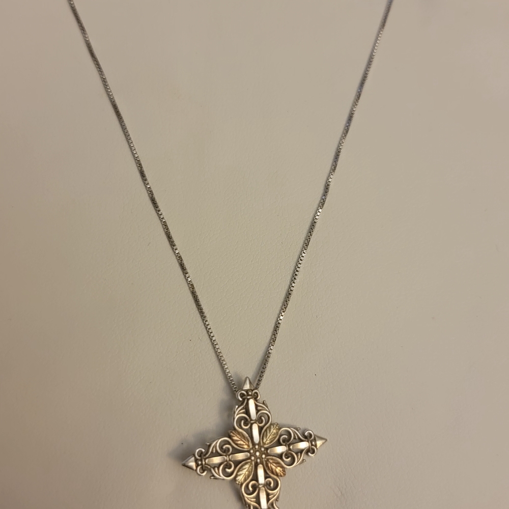 Black Hills Gold Neclace